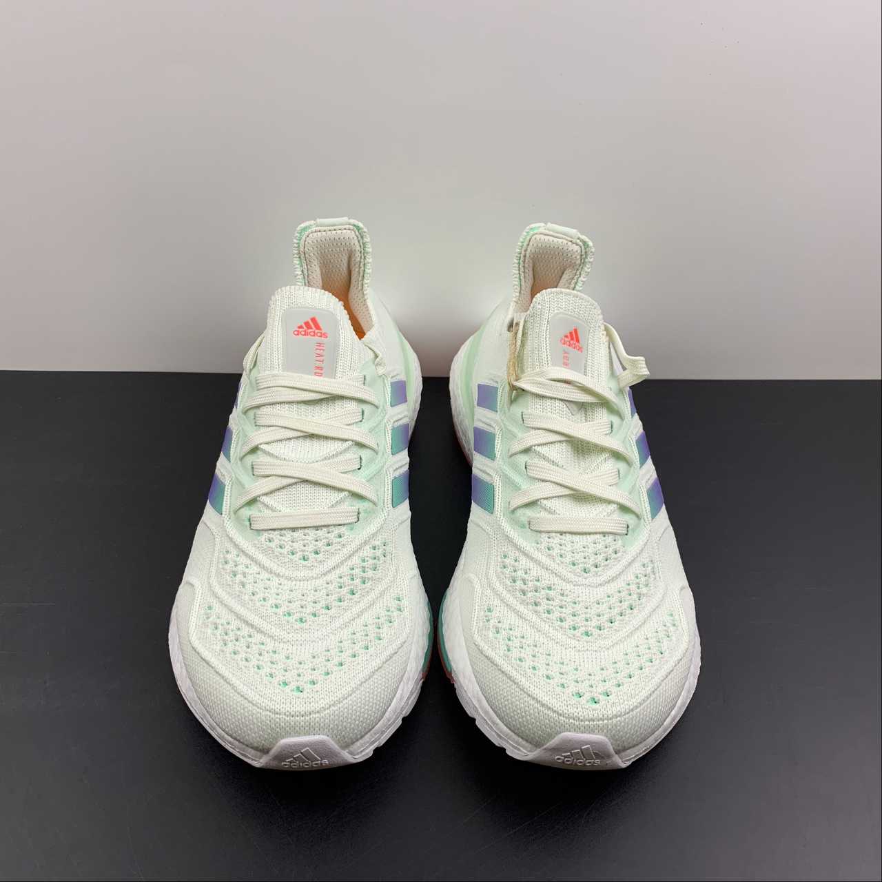 Adidas Ultraboost 22