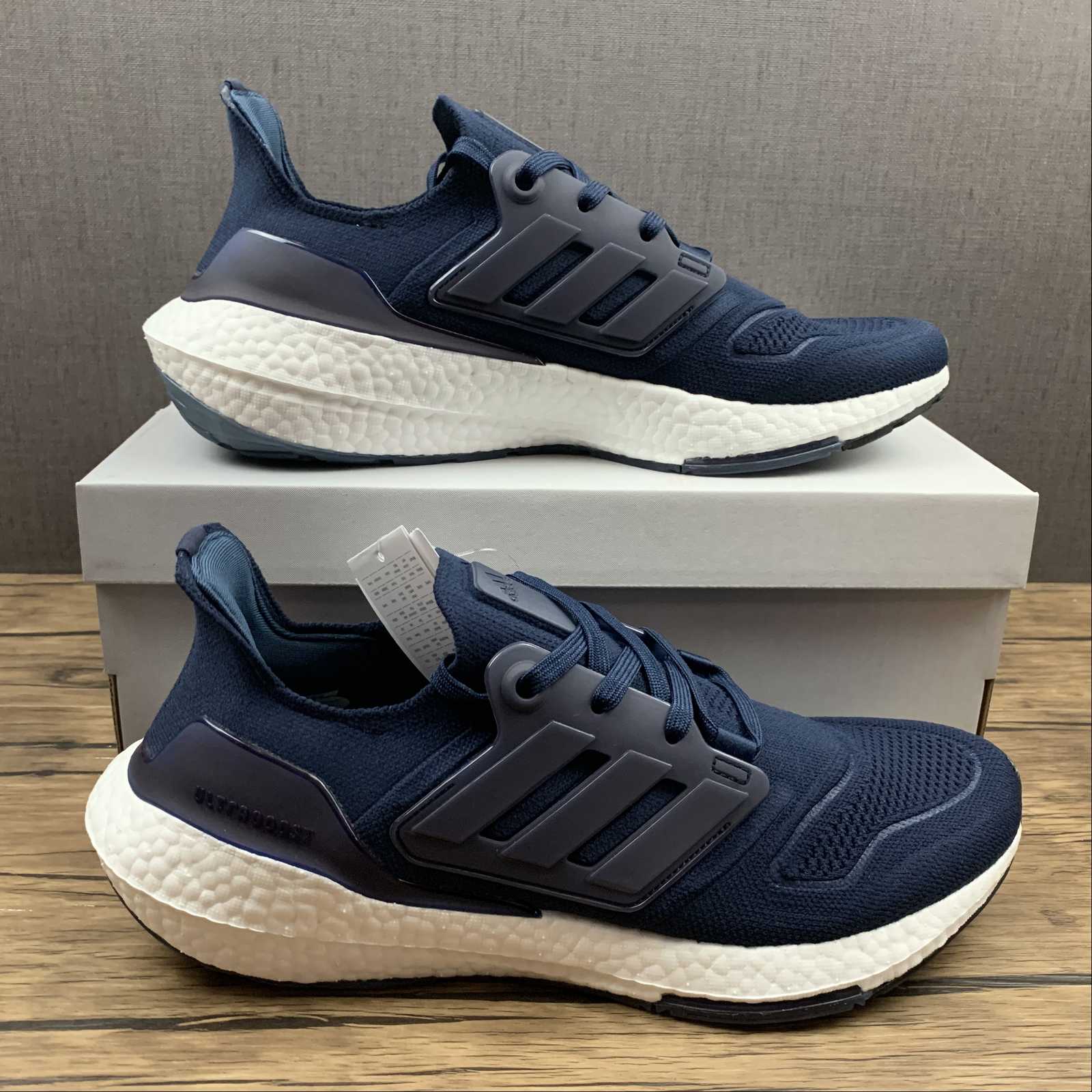 Adidas Ultraboost 22