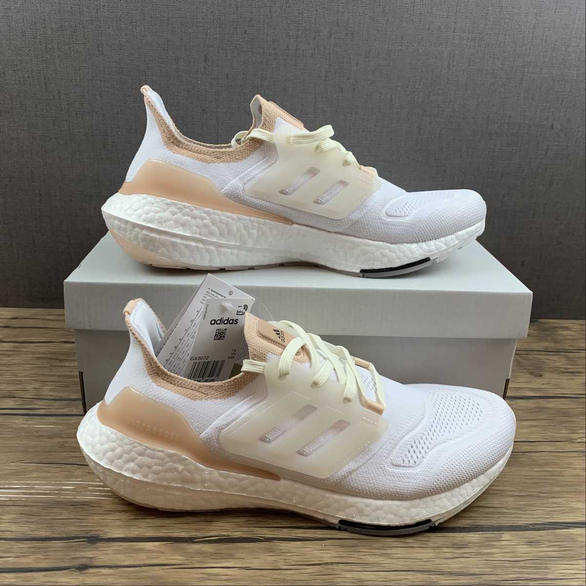 Adidas Ultraboost 22