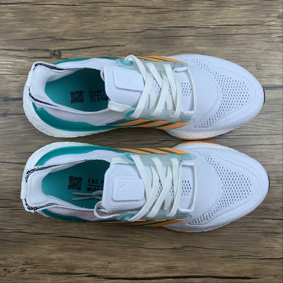 Adidas Ultraboost 22