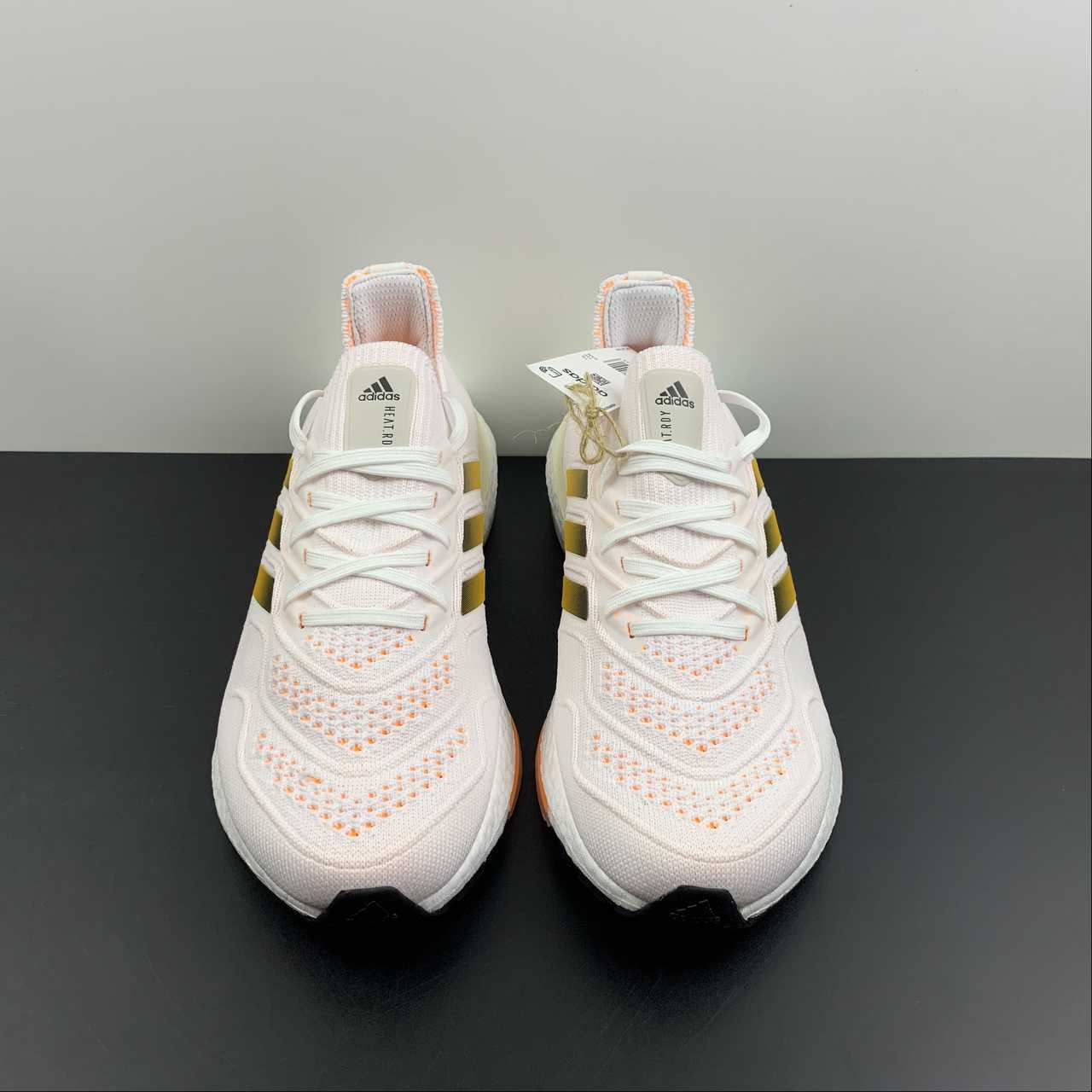 Adidas Ultraboost 22