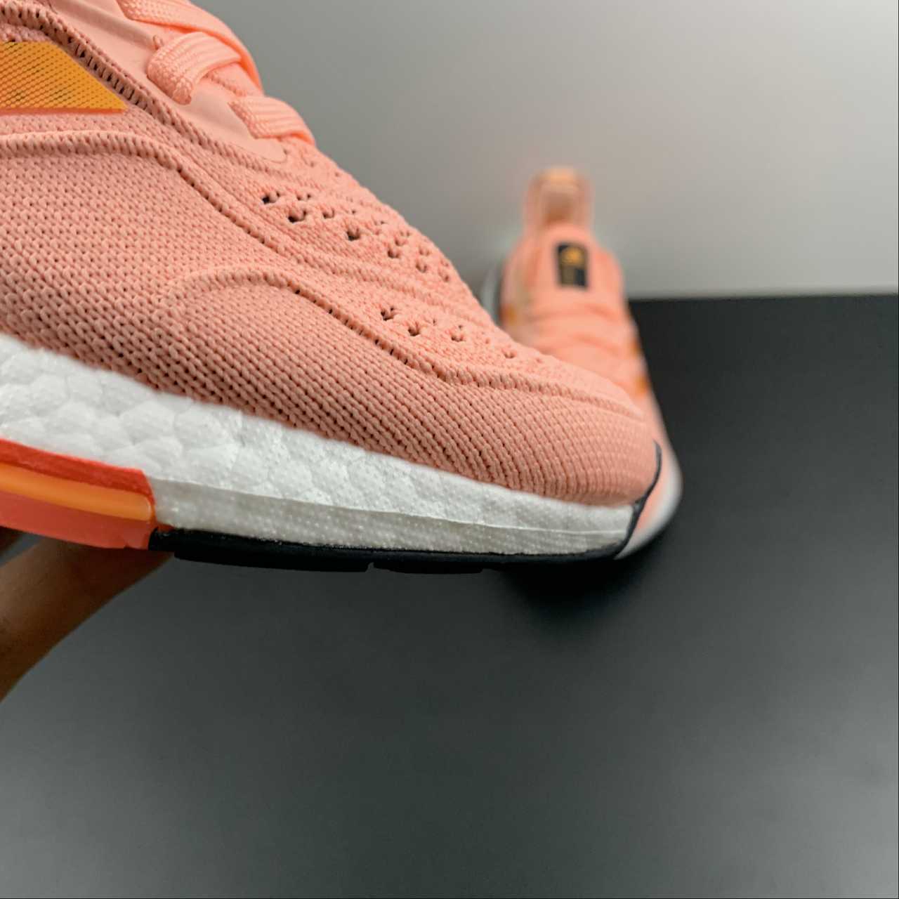 Adidas Ultraboost 22