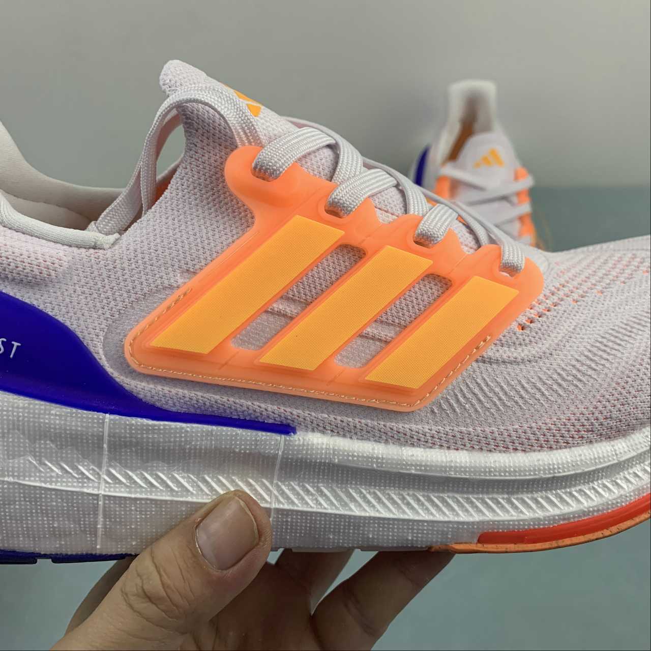 Adidas Ultraboost Light 23