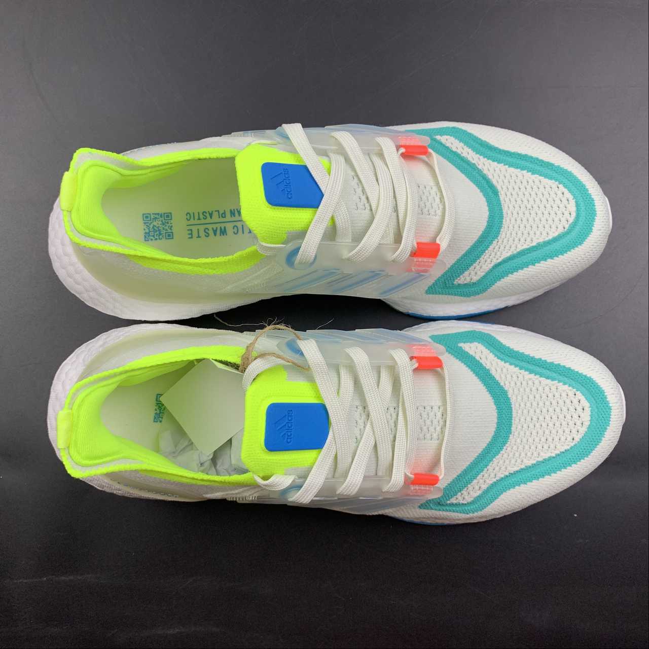Adidas Ultraboost 22
