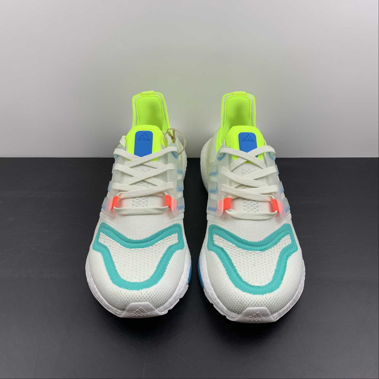 Adidas Ultraboost 22