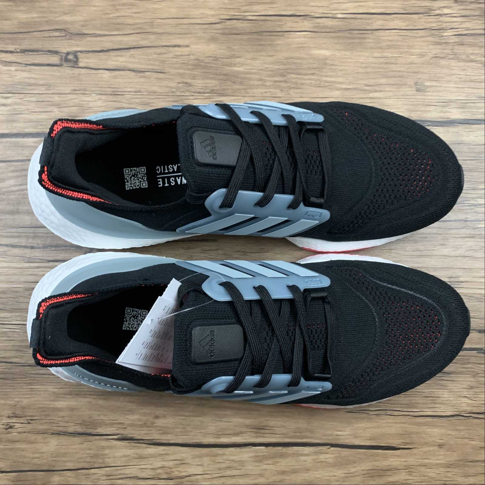 Adidas Ultraboost 22