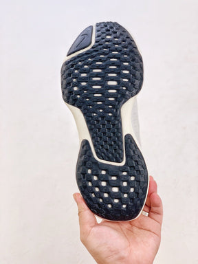 Nike Air Zoom X Invincible Run 3