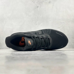 Nike Vomero Premium - Preto/Laranja