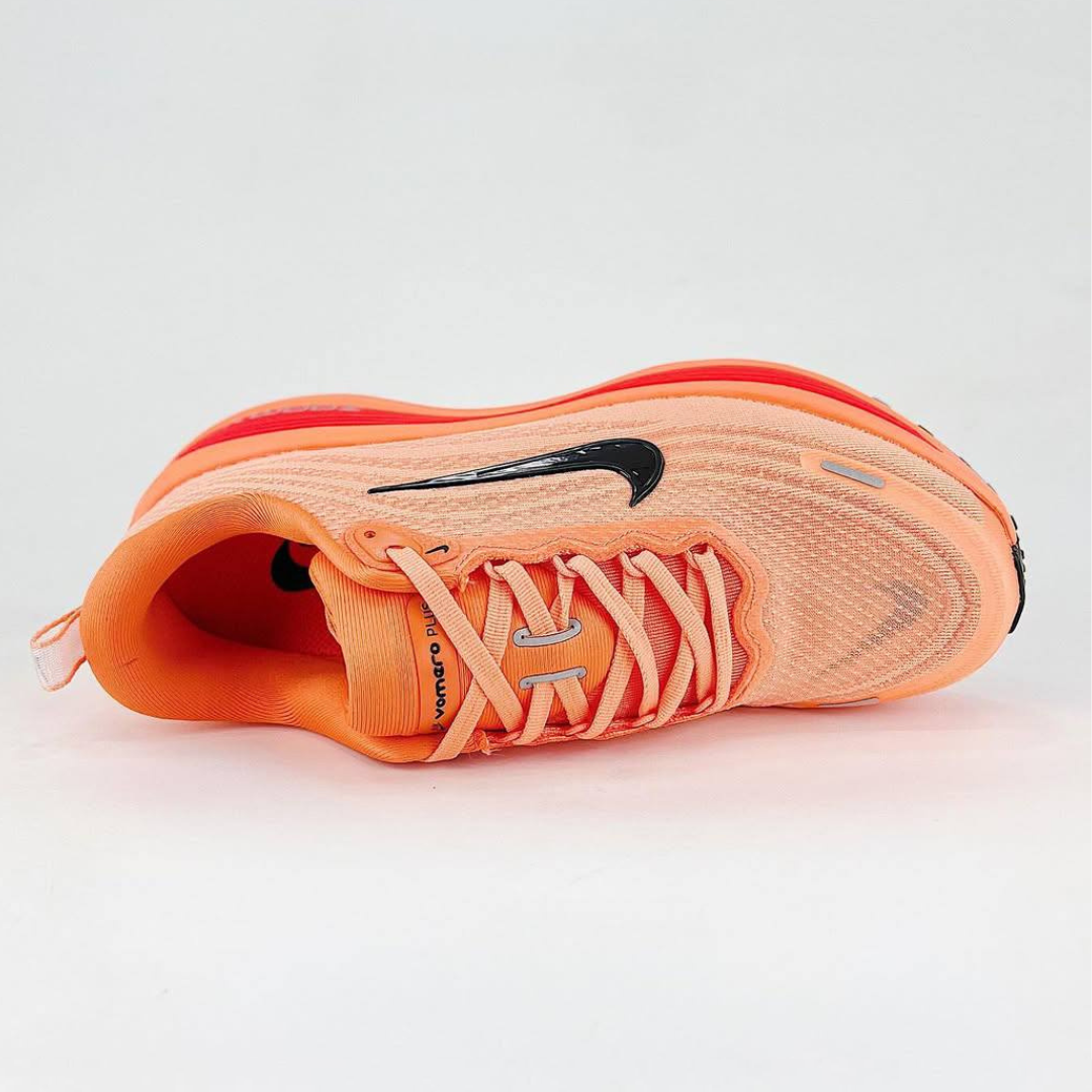 Nike Vomero Plus - Laranja/Vermelho