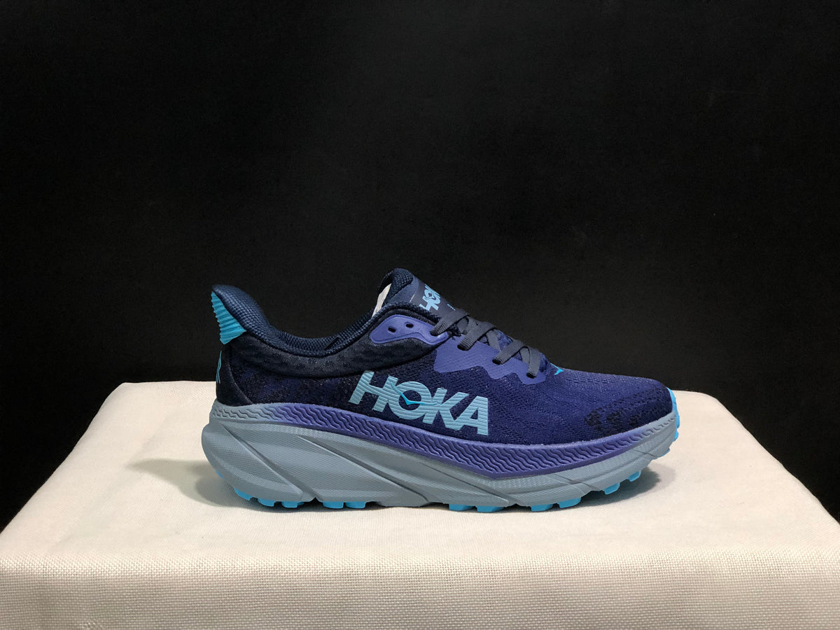 Hoka Challenger ATR 7
