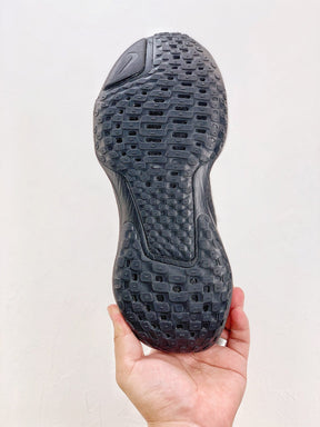Nike Air Zoom X Invincible Run 3