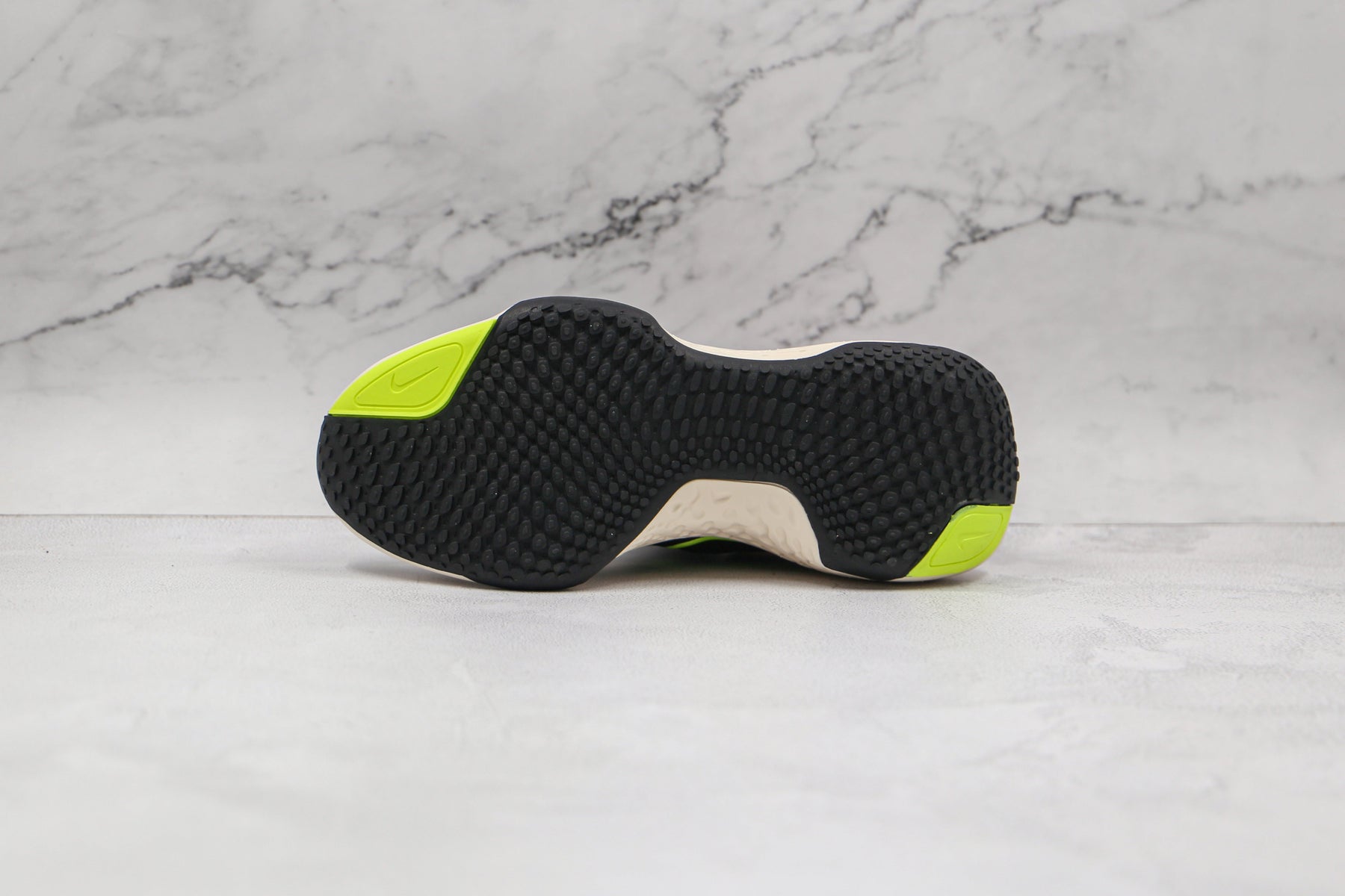 Nike Air ZoomX Invencible Run FK