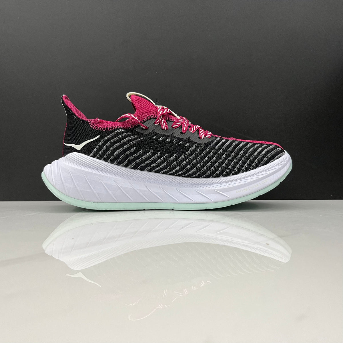 Hoka Carbon X3
