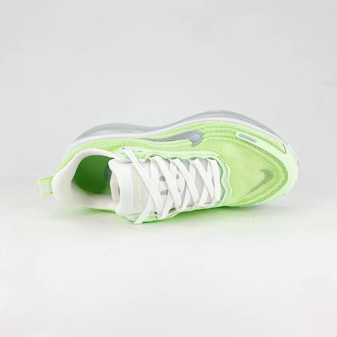 Nike Vomero Plus - Verde/Platinum