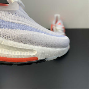 Adidas Ultraboost Light 23