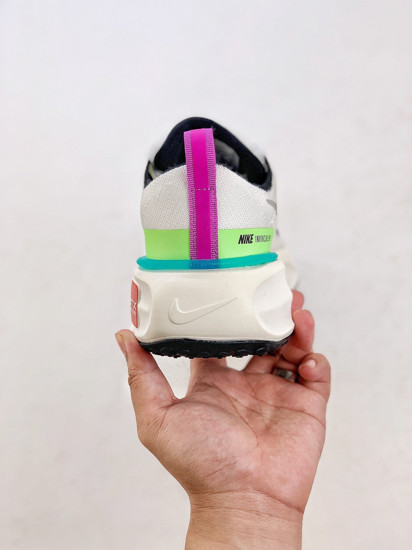 Nike Air Zoom X Invincible Run 3