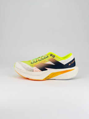 New Balance Rebel V4