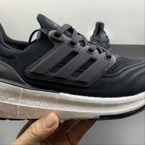 Adidas Ultraboost Light 23
