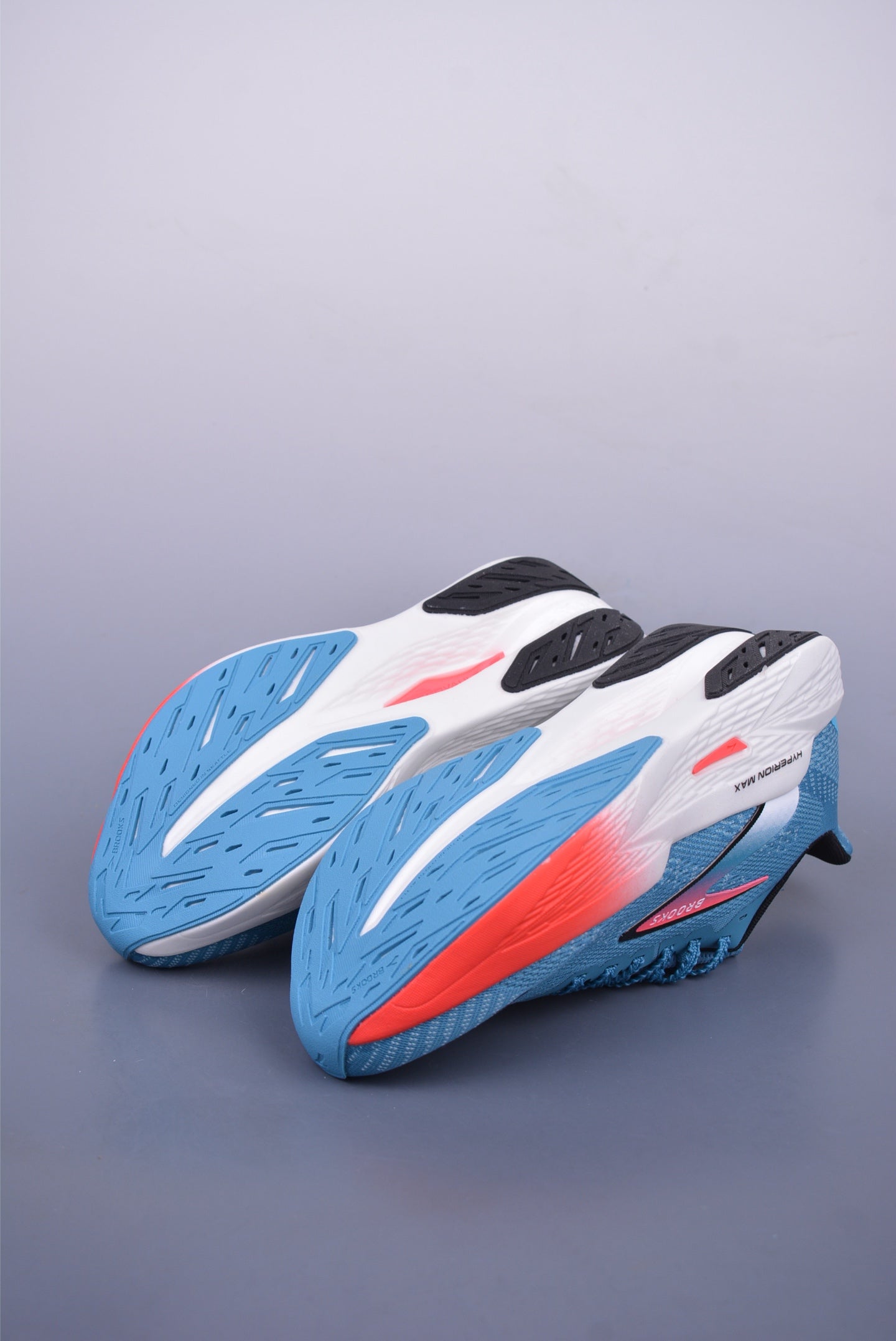 Brooks Hyperion Max