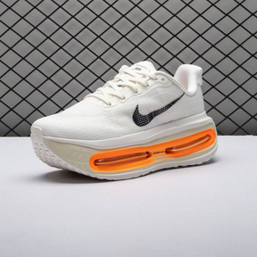 Nike Vomero Premium - Bege/Laranja