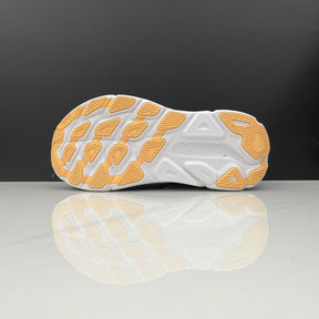 Hoka Clifton 9