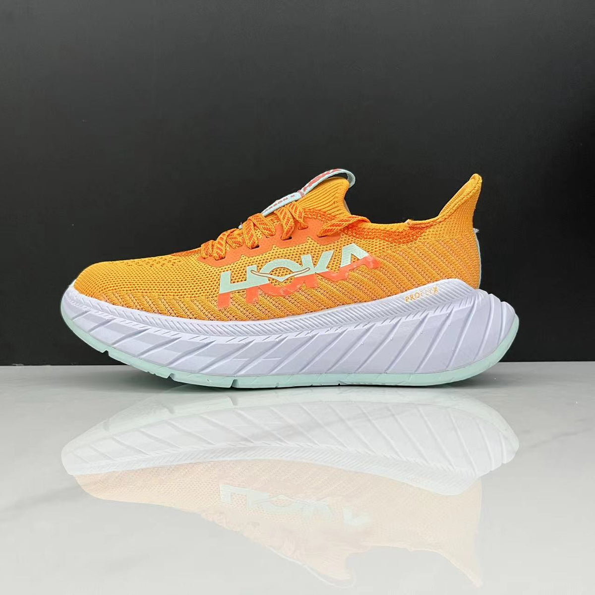 Hoka Carbon X3