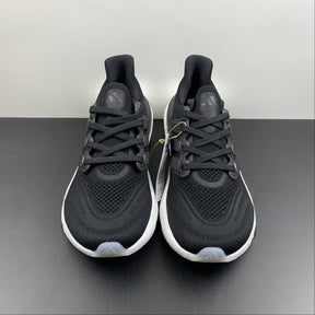 Adidas Ultraboost Light 23