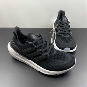 Adidas Ultraboost Light 23