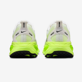 Nike Vomero 18 - Branco/Verde