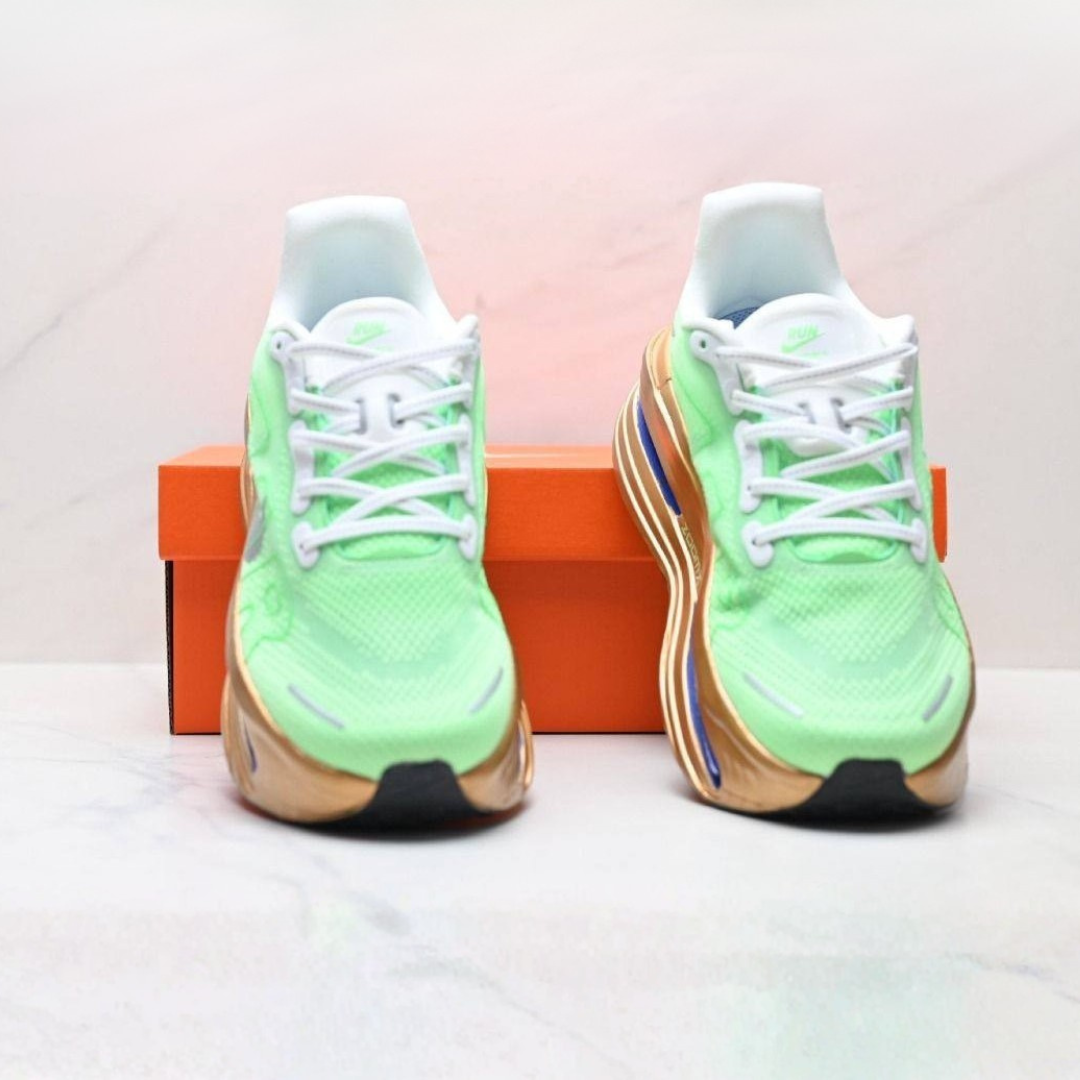 Nike Vomero Premium - Verde/Dourado