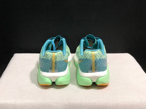 Hoka Mach X