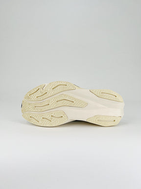 New Balance Rebel V4