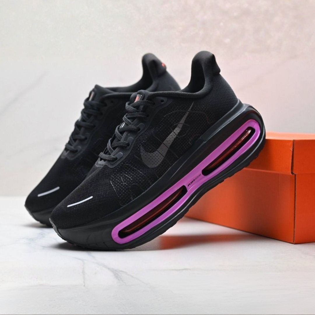 Nike Vomero Premium - Preto/Roxo