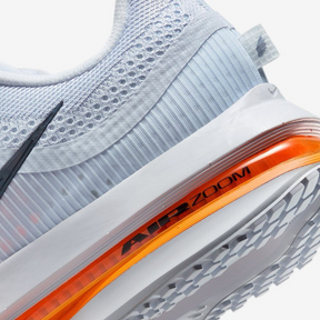 Nike Pegasus Premium - Cinza Futebol/Laranja