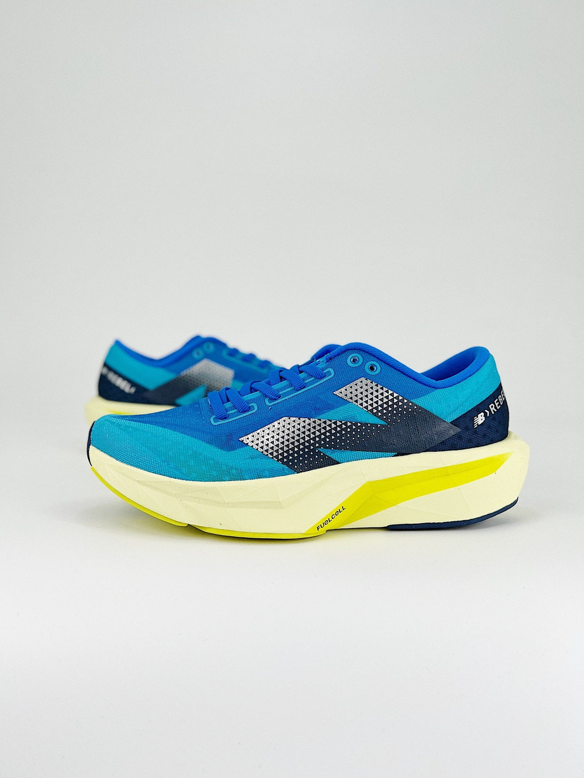 New Balance Rebel V4