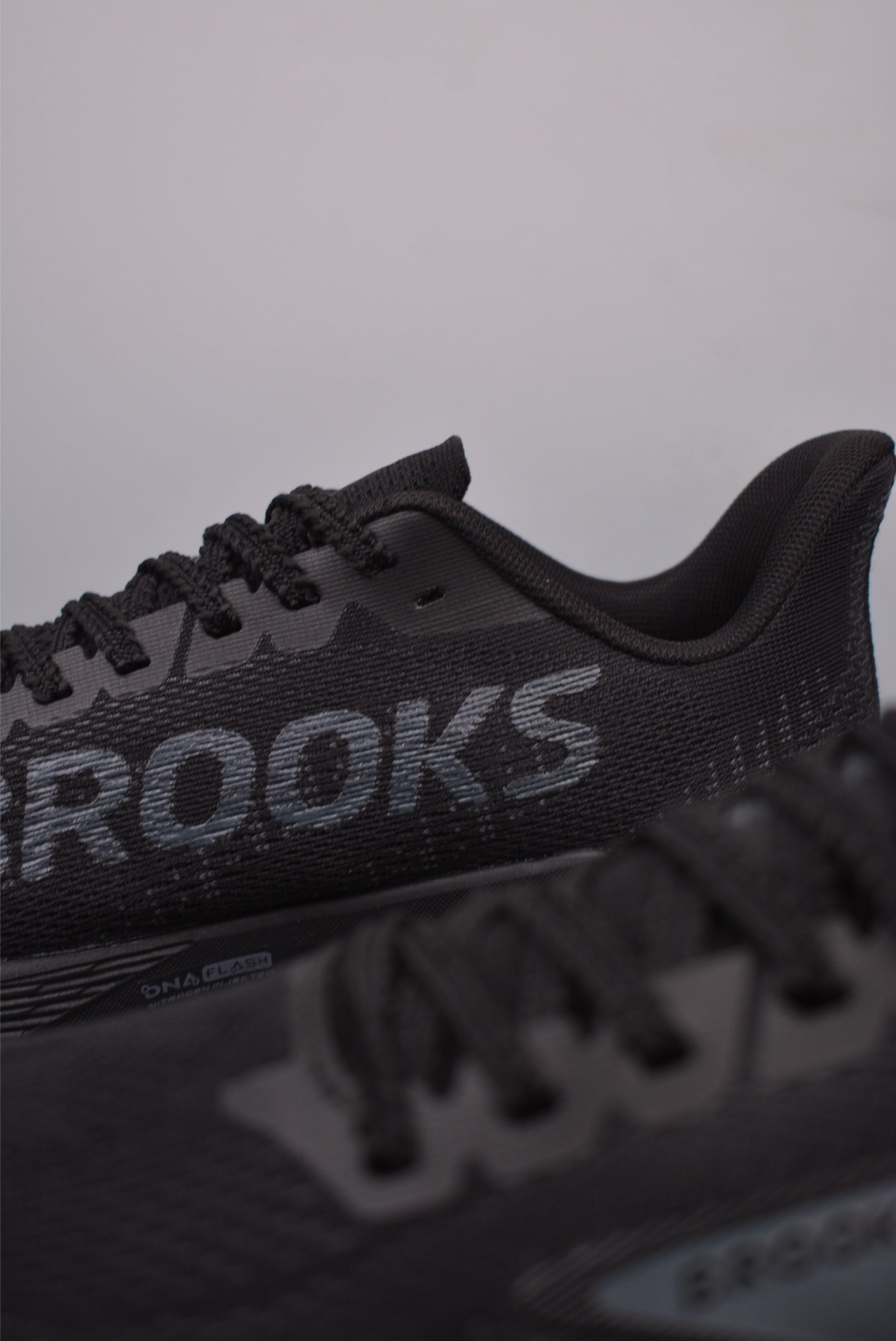 Brooks Hyperion Max