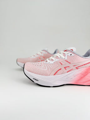 Asics Novablast 4