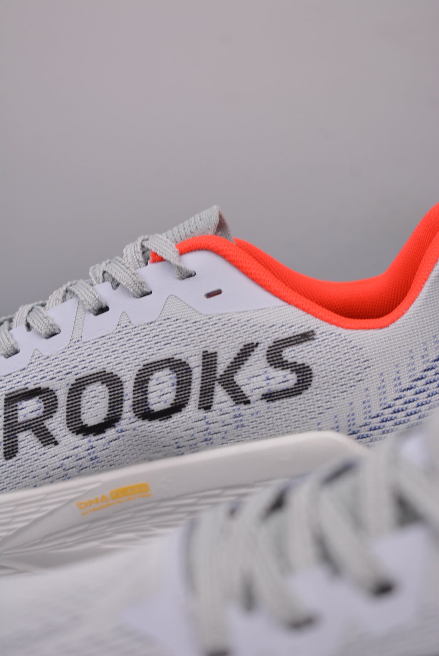 Brooks Hyperion Max
