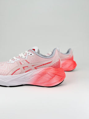 Asics Novablast 4