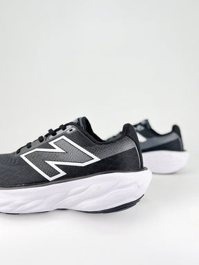 New Balance 1080 V14