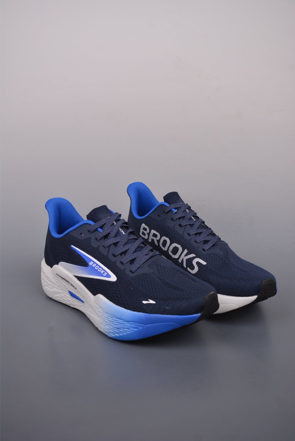 Brooks Hyperion Max