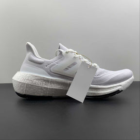 Adidas Ultraboost Light 23