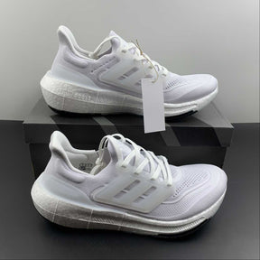 Adidas Ultraboost Light 23