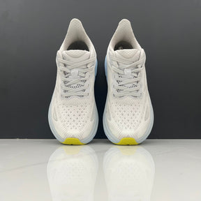 Hoka Clifton 9