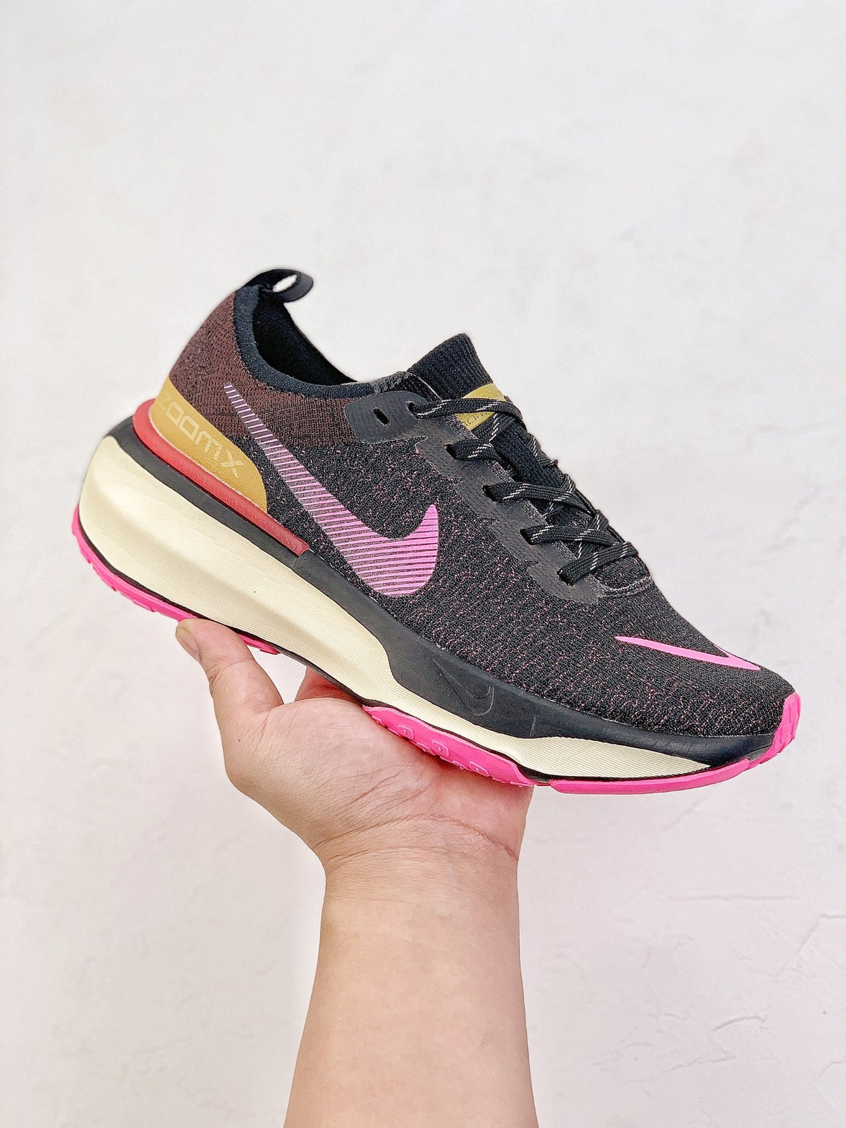 Nike Air Zoom X Invincible Run 3