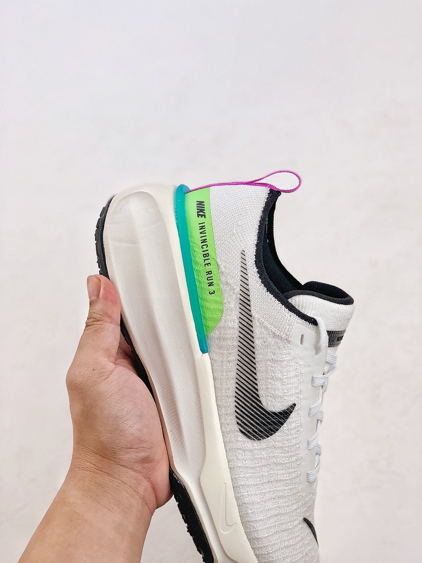 Nike Air Zoom X Invincible Run 3