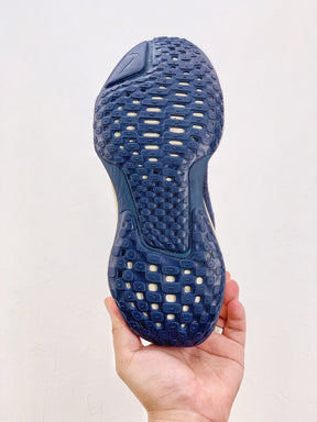 Nike Air Zoom X Invincible Run 3