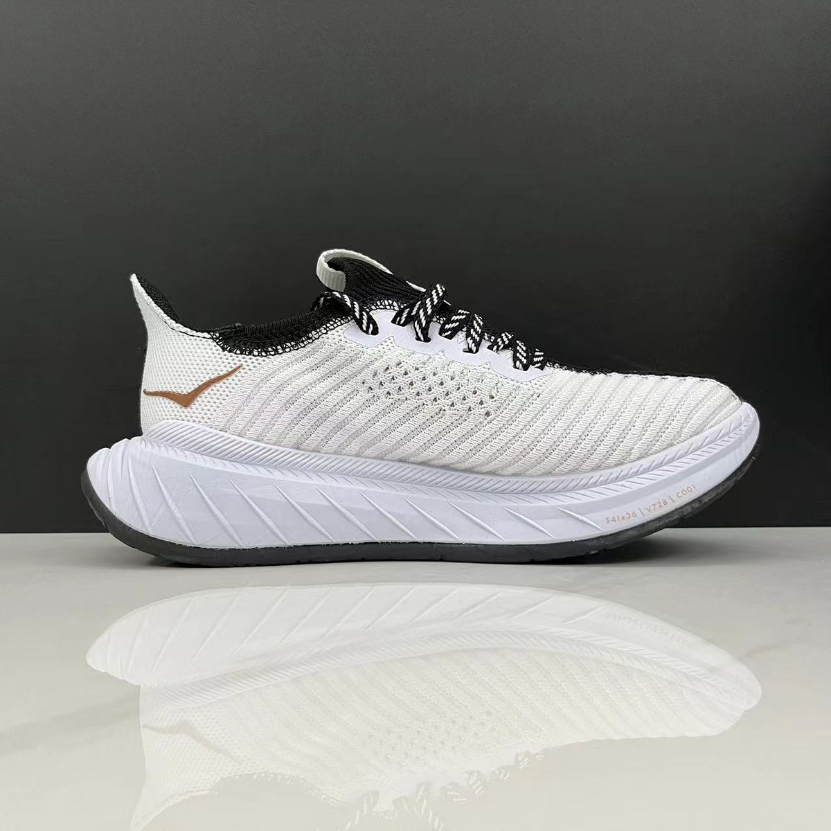 Hoka Carbon X3