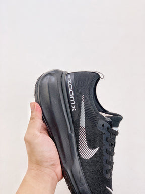 Nike Air Zoom X Invincible Run 3
