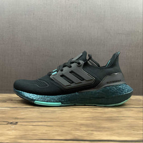 Adidas Ultraboost 22